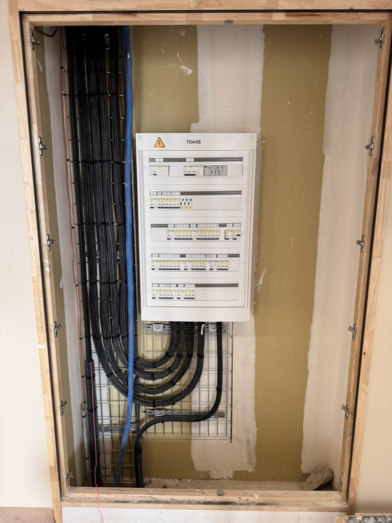 Tableau divisionnaire TDA4S — protections modulaires